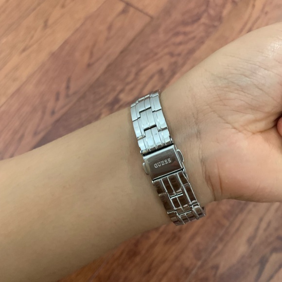 Watch - Picture 3 of 3